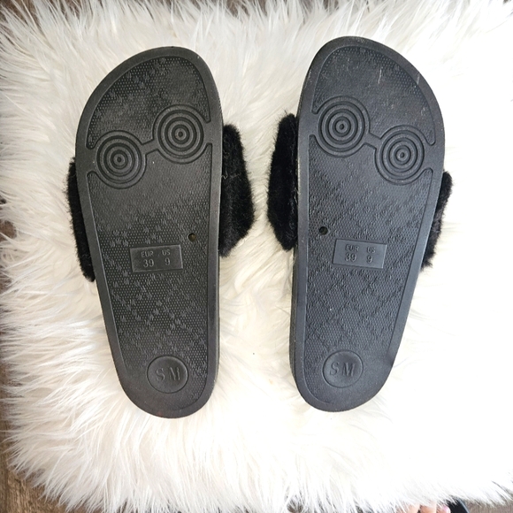 Steve Madden Black Furry Slides - Picture 2 of 3